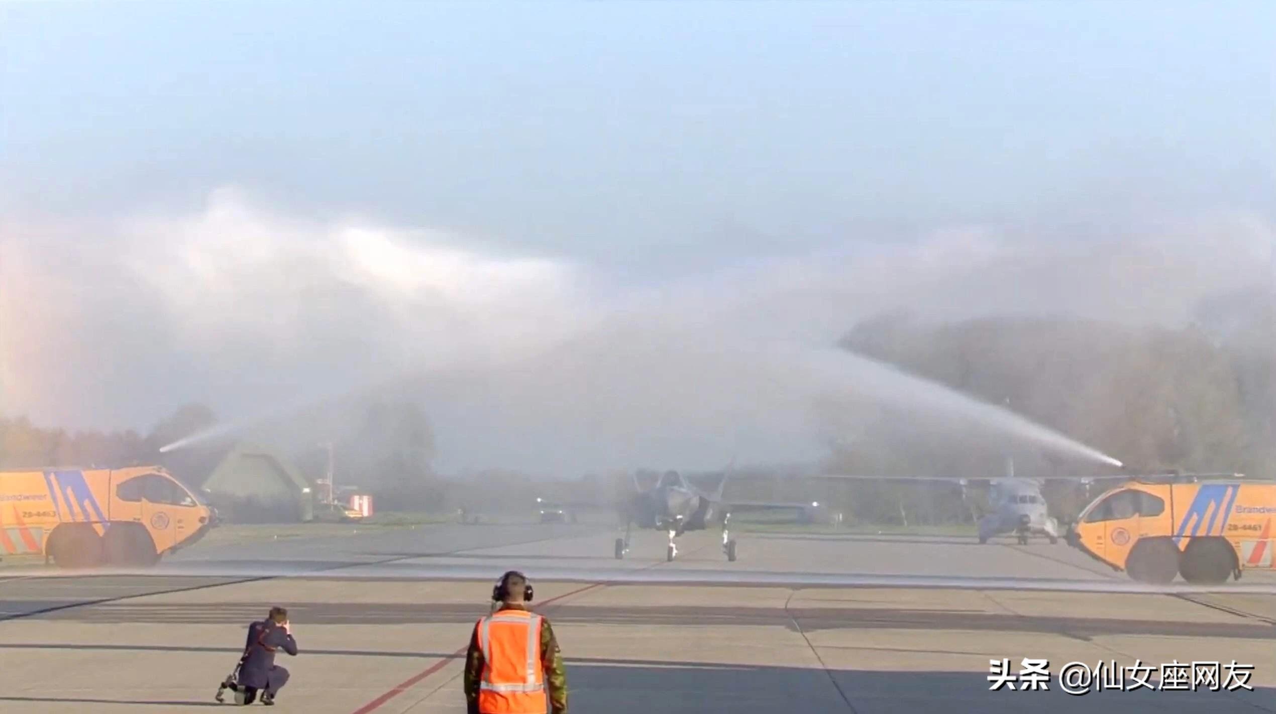 机场水门礼迎中国货,过水门是机场最高礼节吗？