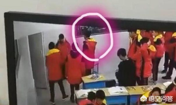 中学生在出租屋猝死,河南一名初中生教室殴打同学时猝死，是谁之过？