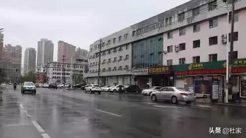 学校强收7500网课费,学校强收7500网课费合理吗