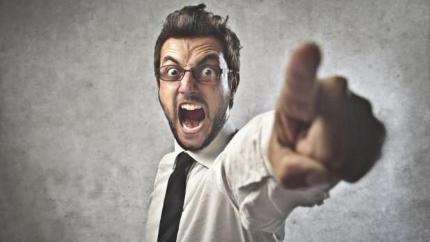 自助餐厅灶台现老鼠,“炉灶里的耗子――灰透了”是什么意思？