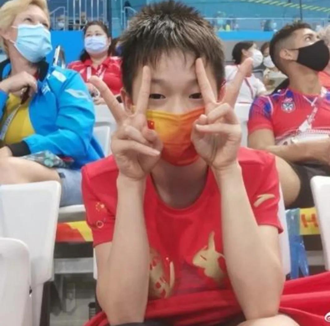 全红婵:自己还是很棒,全红婵 跟自己比