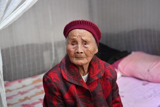 115岁老人清朝出生,清朝出生111岁老人