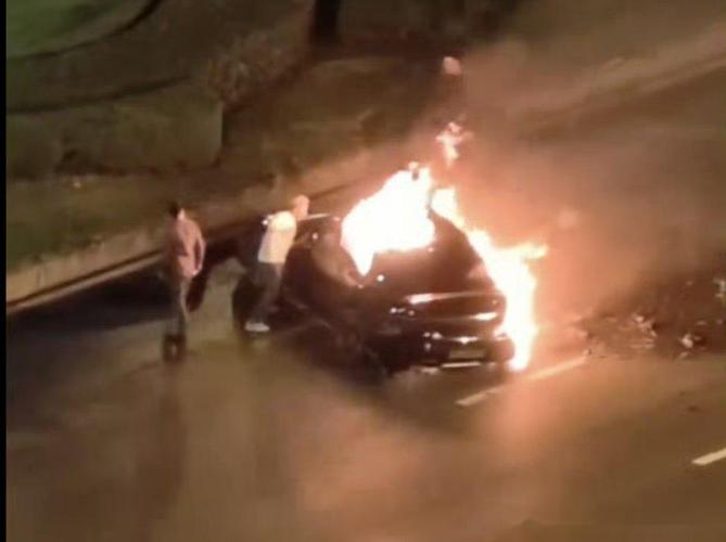 江苏一小米汽车起火,小米汽车 江苏