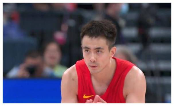 赵继伟受伤,2月3日CBA辽宁与广东这比赛里,受伤的赵继伟伤势怎么样了?