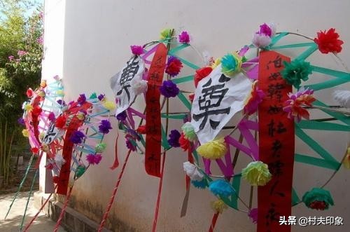 老人想抢喜被制止,老人抢孩子是什么心态