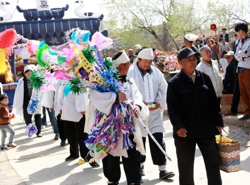 老人想抢喜被制止,一般符合什么条件的老人去世是喜丧？有什么标准，讲究吗？