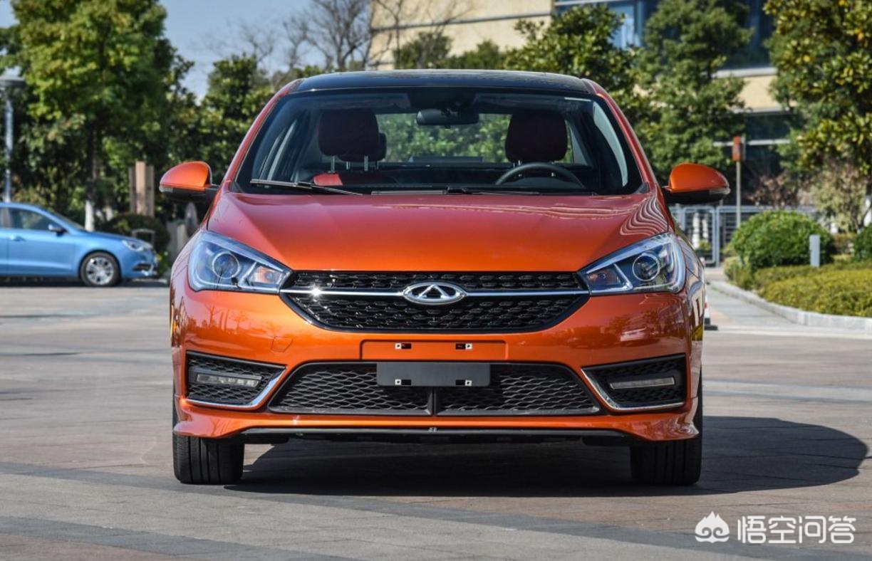 5人把代步车开上高速,油电两用车代步能上高速公路吗？