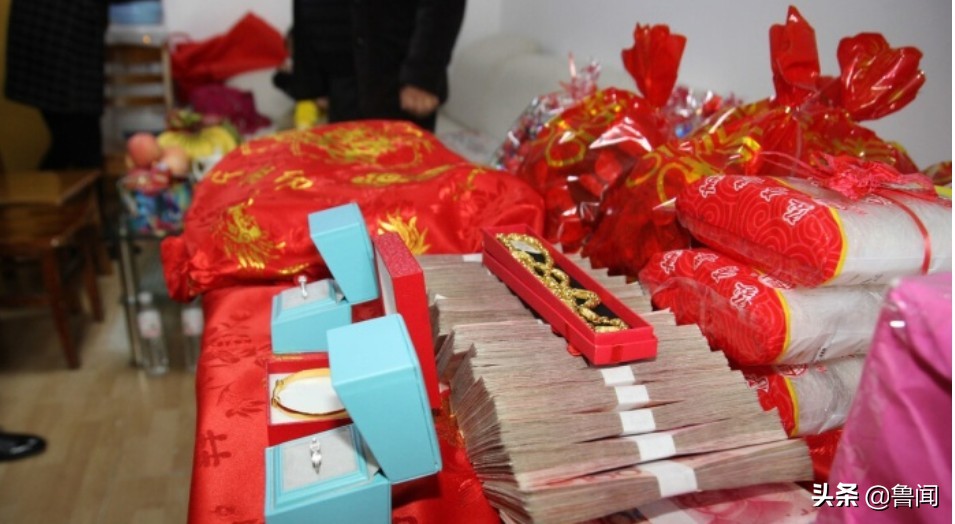 续面事件老板被起诉,彩礼纠纷,把女友起诉了,后面和解把彩礼退给我了,还有在一起的可能吗? 续面事件老板被起诉,彩礼纠纷,把女友起诉了,后面和解把彩礼退给我了,还有在一起的可能吗?