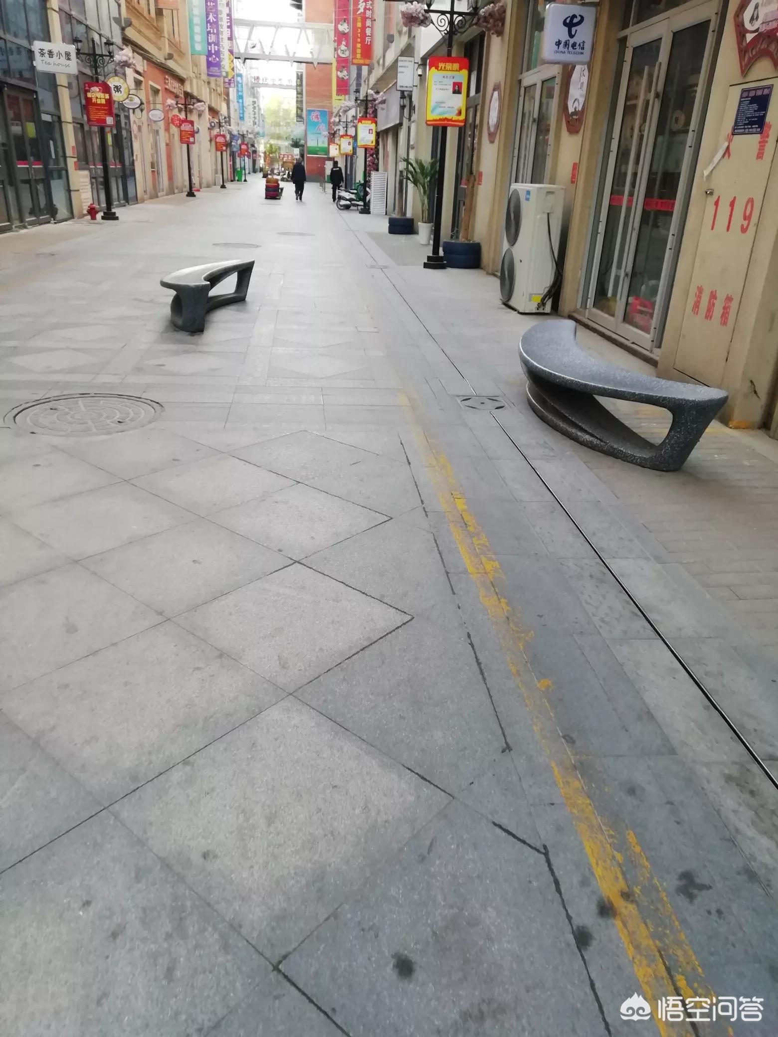 2年被美容店套路55万,我在美容店上班，最近因为个人情感不想做了，老板怕我走了，叫我入股，是老板的套路吗？