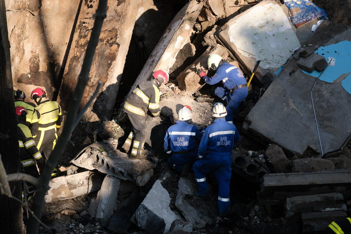 郑州坍塌事故致3死,郑州塌方事故