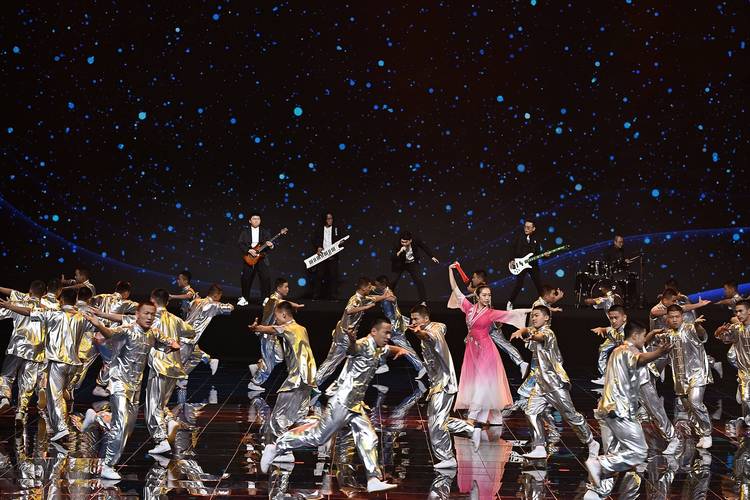 全运会闭幕式剧透,十四届全运会闭幕式幕后解说是谁?