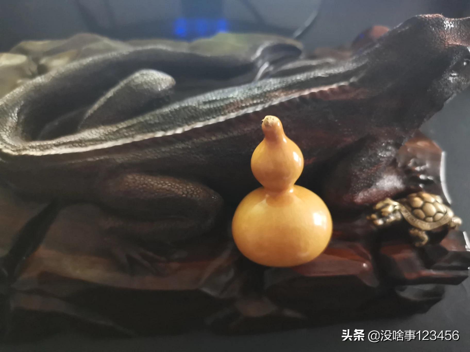 文玩葫芦突然摇起来,文玩葫芦晃籽响是什么原因？