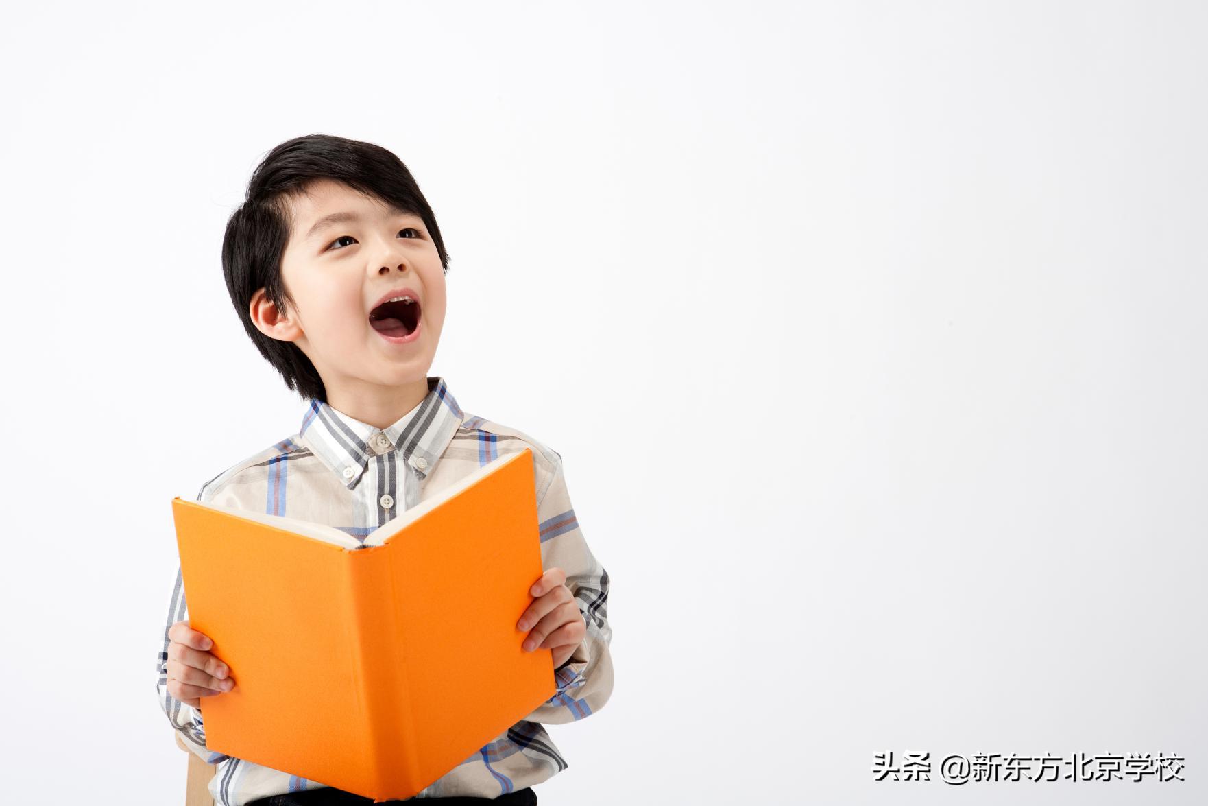 3岁下不接触电子屏,父母从来不让孩子接触电脑手机等电子设备好吗？