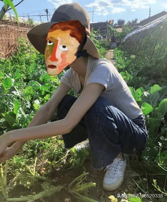 把女演员当菜发被开,好多女明星都是吃过水菜减肥的,什么叫过水菜?具体的做法是怎么样？