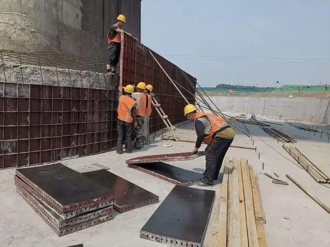 425米最高住宅开裂,325和425水泥哪种容易开裂？