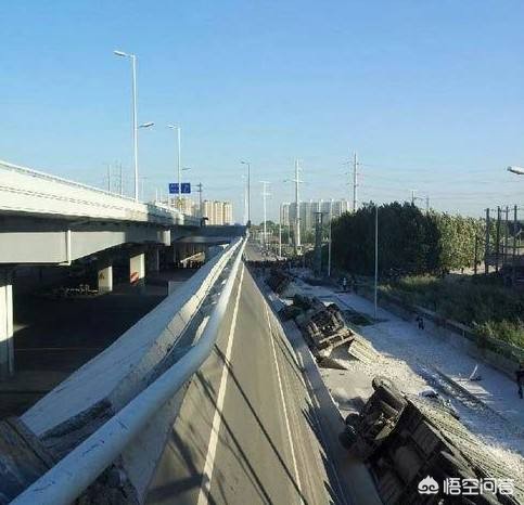 去厕所超15分钟罚450,郑州货车司机高架上遗撒沙子落网，罚款450元扣5分拘留, 你怎么看？