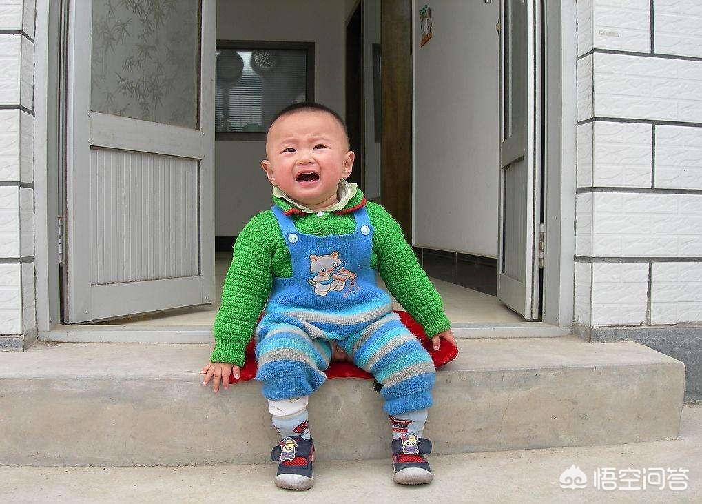 离异夫妻相继离世,夫妻离婚前夫车祸去世，为何前妻仍有遗产继承权？