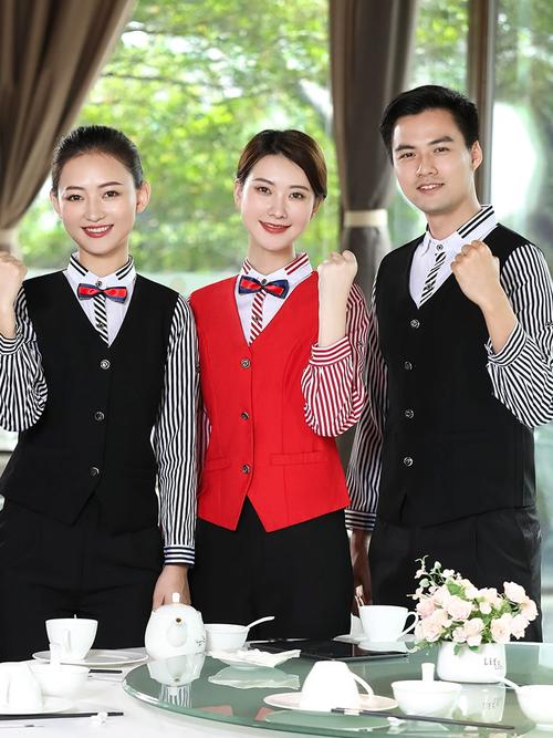 酒吧服务员工资50万,酒吧服务员工资50万怎么样