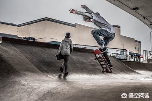 因赌气出走20多年,泉州:被责骂赌气出走15岁少年高速暴走9公里, 你怎么看? 因赌气出走20多年,泉州:被责骂赌气出走15岁少年高速暴走9公里, 你怎么看?