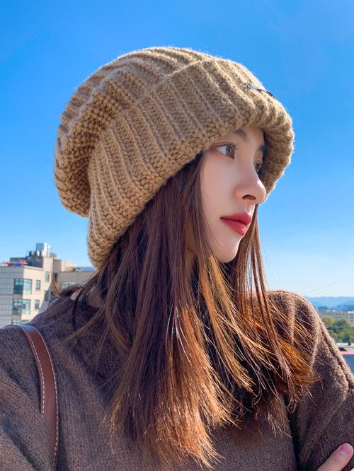 冬天戴帽子的好处,冬天带帽子有什么好处?