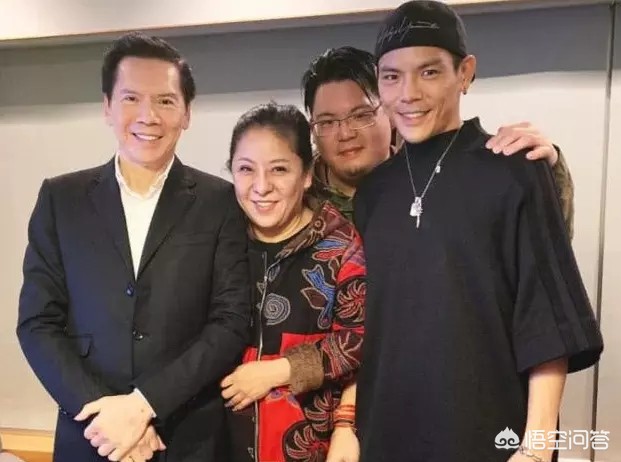 向华强捧向佐亏几亿,赌神赌圣赌侠是向佐还是向华强？