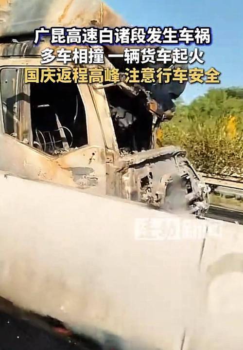 高速龟速占道引众怒,高速上遇到龟速并排行驶怎么办?