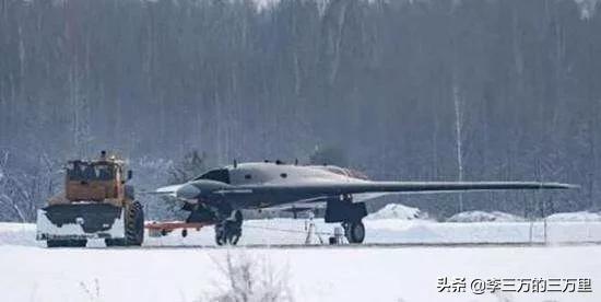 莫斯科遭无人机袭击,乌军无人机又袭击到了莫斯科附近？西方底线到底在哪？