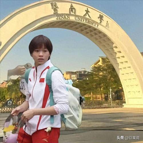 学校为全红婵立雕像,全红婵的学校