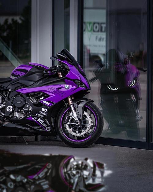 用宝马标判赔1000万,宝马rr1000和宝雕区别?