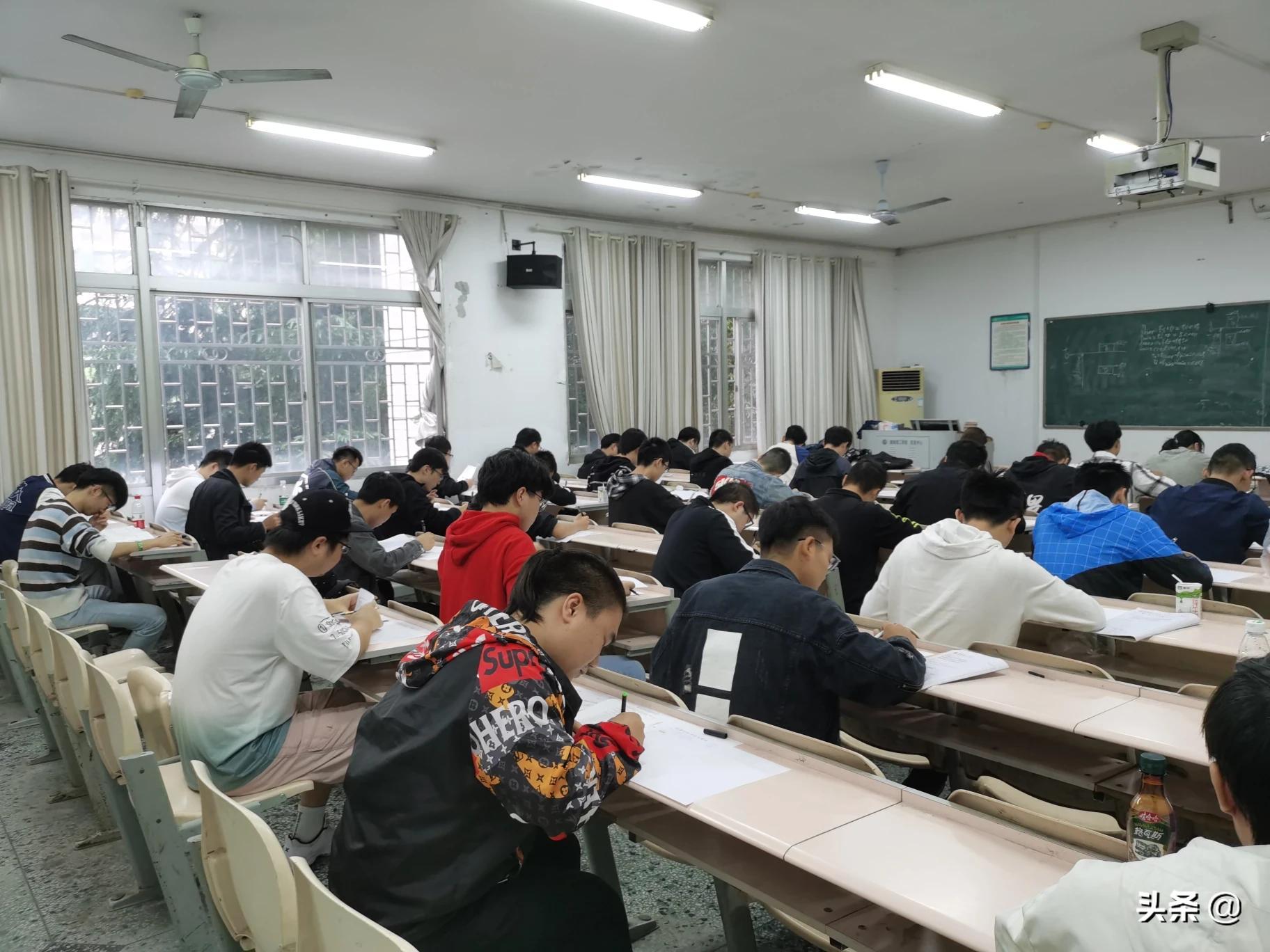 36岁男子第14次考研,27岁4次考研失败 36岁男子第14次考研,27岁4次考研失败