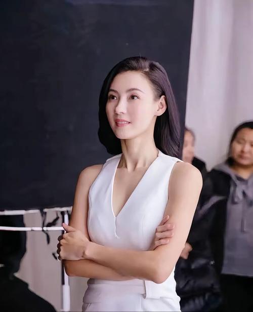 张柏芝自称爱生娃,张柏芝放话今年要生娃,单亲妈妈人设会崩吗?