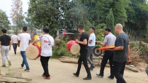 老人烧山被判11年,老人烧山被判11年有案底吗