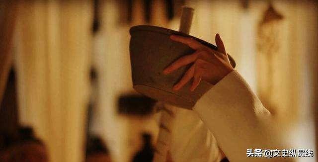 全村瞒老人儿女已故,死鬼是什么意思? 全村瞒老人儿女已故,死鬼是什么意思?