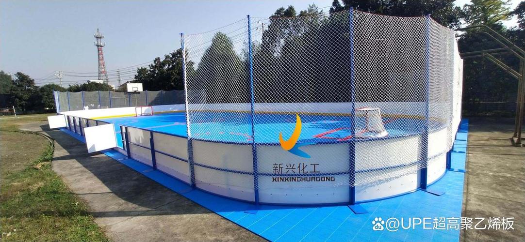 滑冰锯断公园护栏,滑冰场护栏