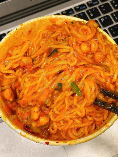 海底捞面多次甩地上,海底捞甩的面叫什么面