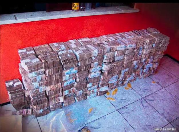 窃贼打洞进银行金库,盗窃银行金库